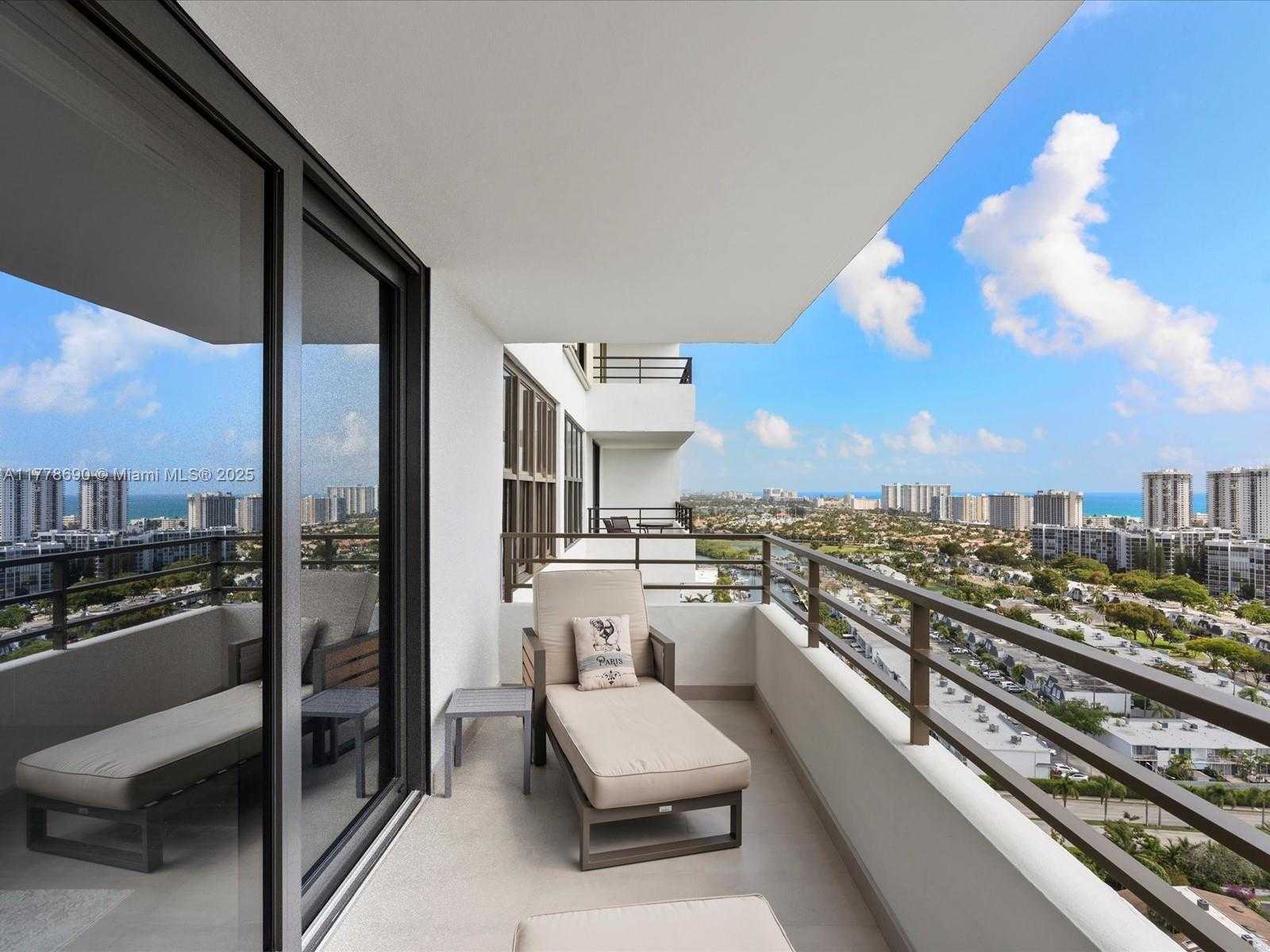 Small Image of 2500 PARKVIEW DR #2203, Hallandale Beach Number 29