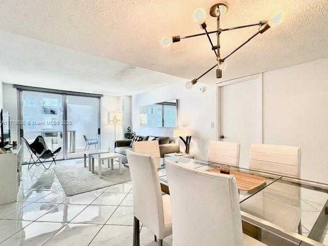 Small Image of 6039 #1114, Miami Beach Number 12