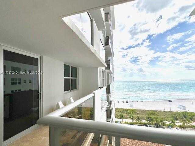 Small Image of 6039 #1114, Miami Beach Number 2