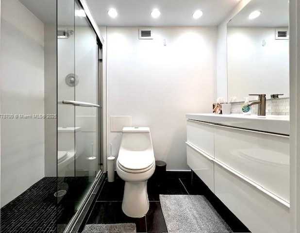 Small Image of 6039 #1114, Miami Beach Number 32