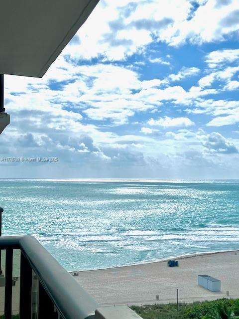 Small Image of 6039 #1114, Miami Beach Number 37