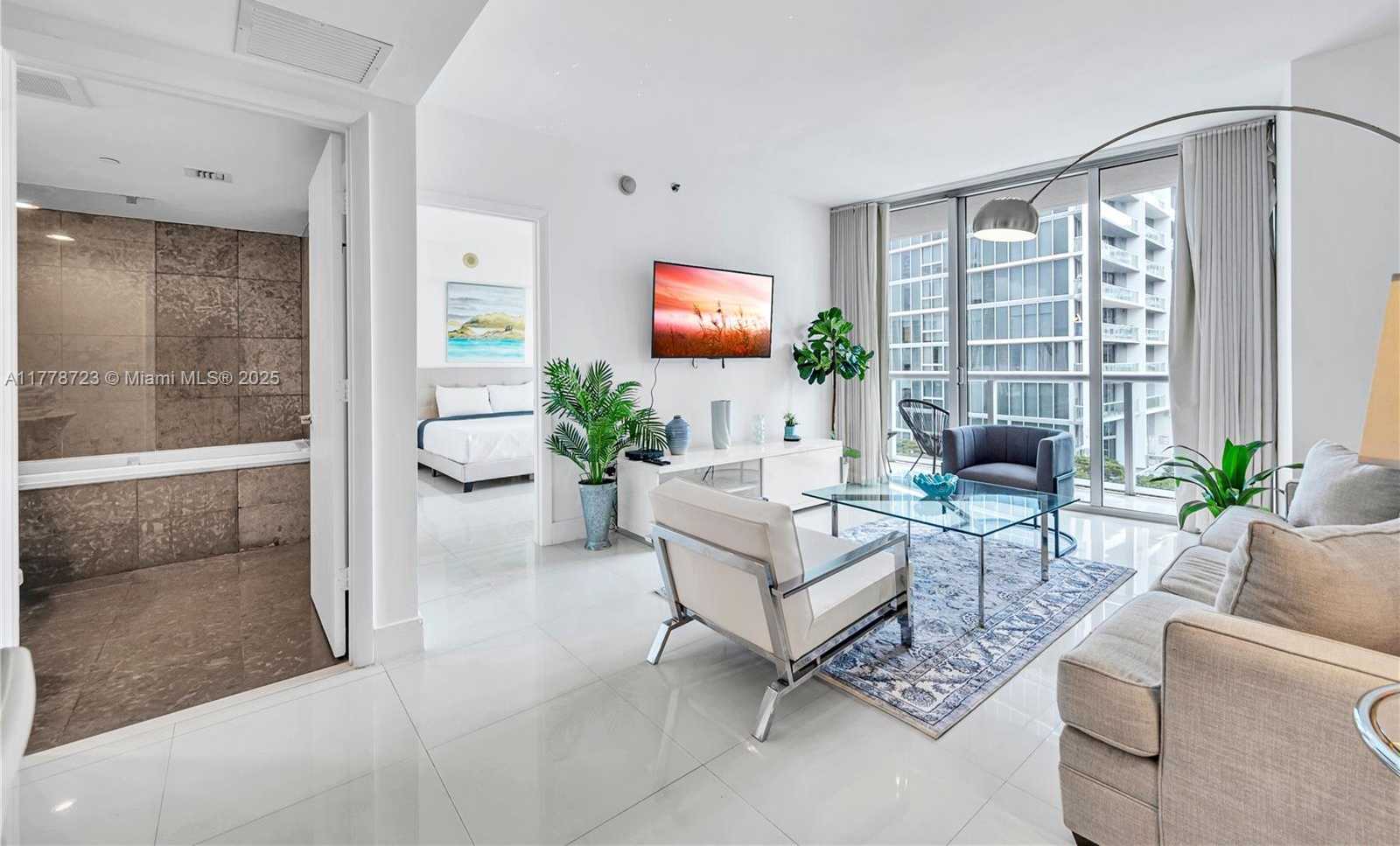 Small Image of 485 SOUTH EAST BRICKELL AVE #1711, Miami Number 4
