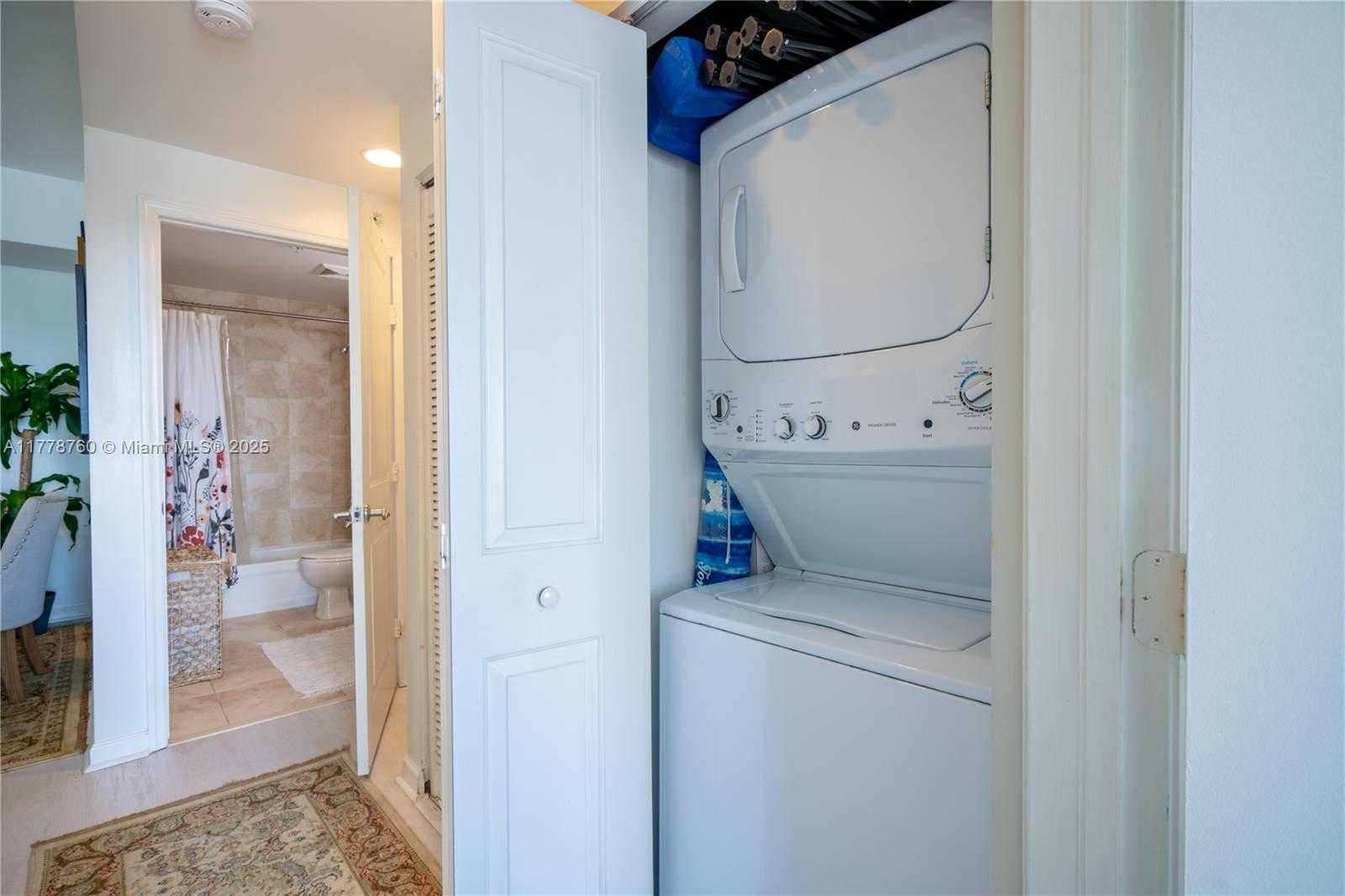 Small Image of 7900 HARBOR ISLAND DR #611, North Bay Village Number 34