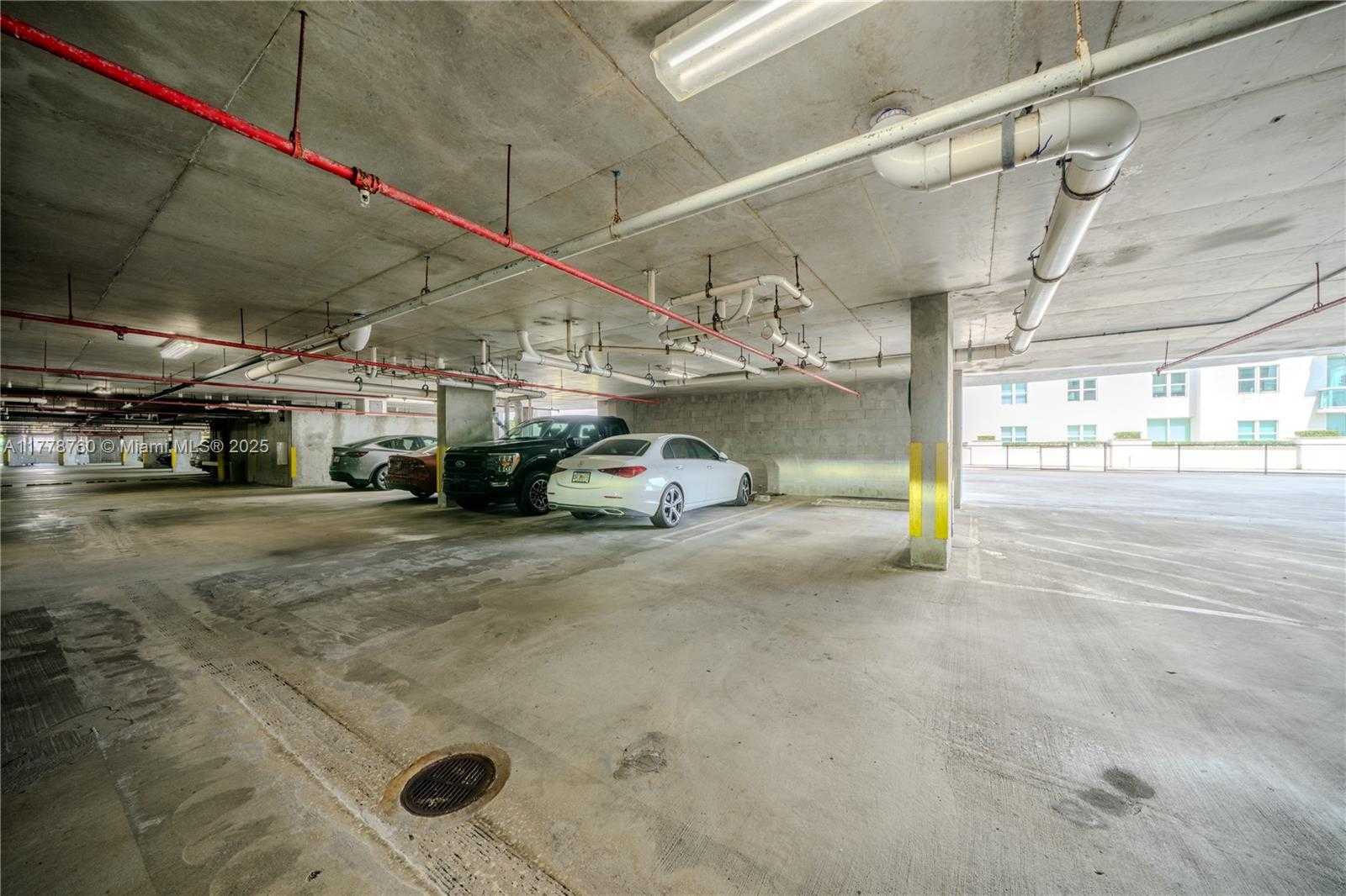 Small Image of 7900 HARBOR ISLAND DR #611, North Bay Village Number 39