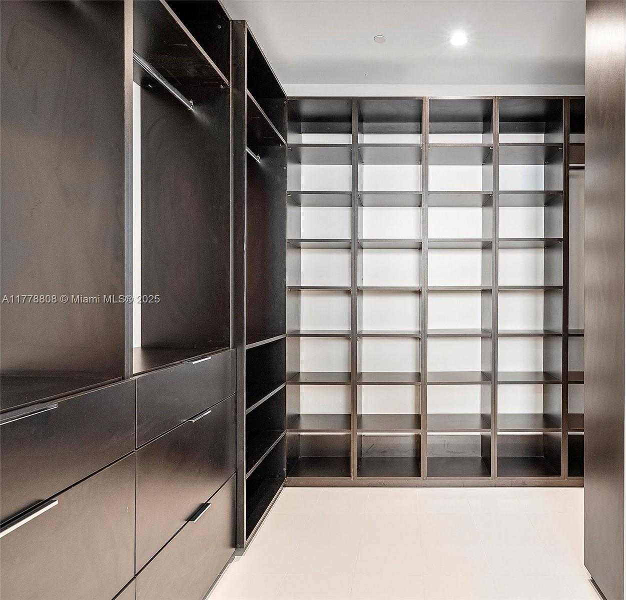 Small Image of 55 SOUTH WEST 9TH ST #4309, Miami Number 15