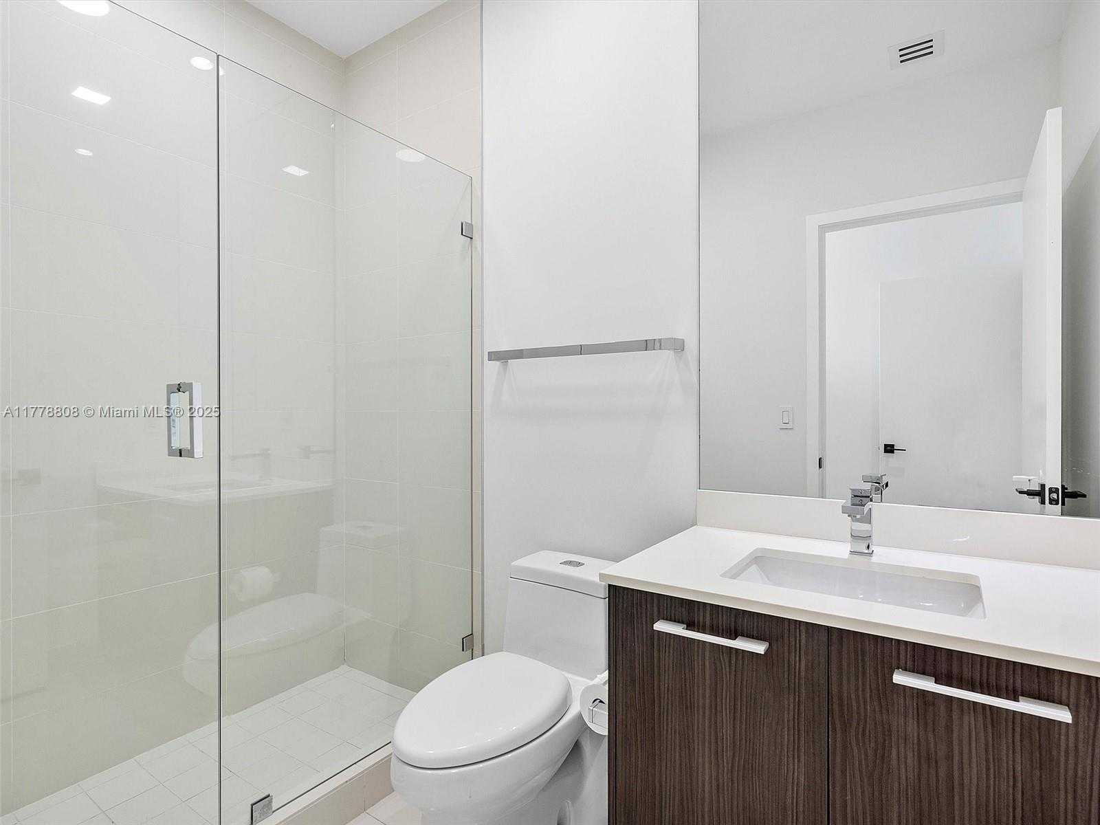 Small Image of 55 SOUTH WEST 9TH ST #4309, Miami Number 18