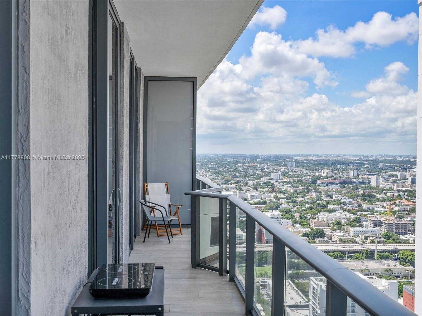 Small Image of 55 SOUTH WEST 9TH ST #4309, Miami Number 23