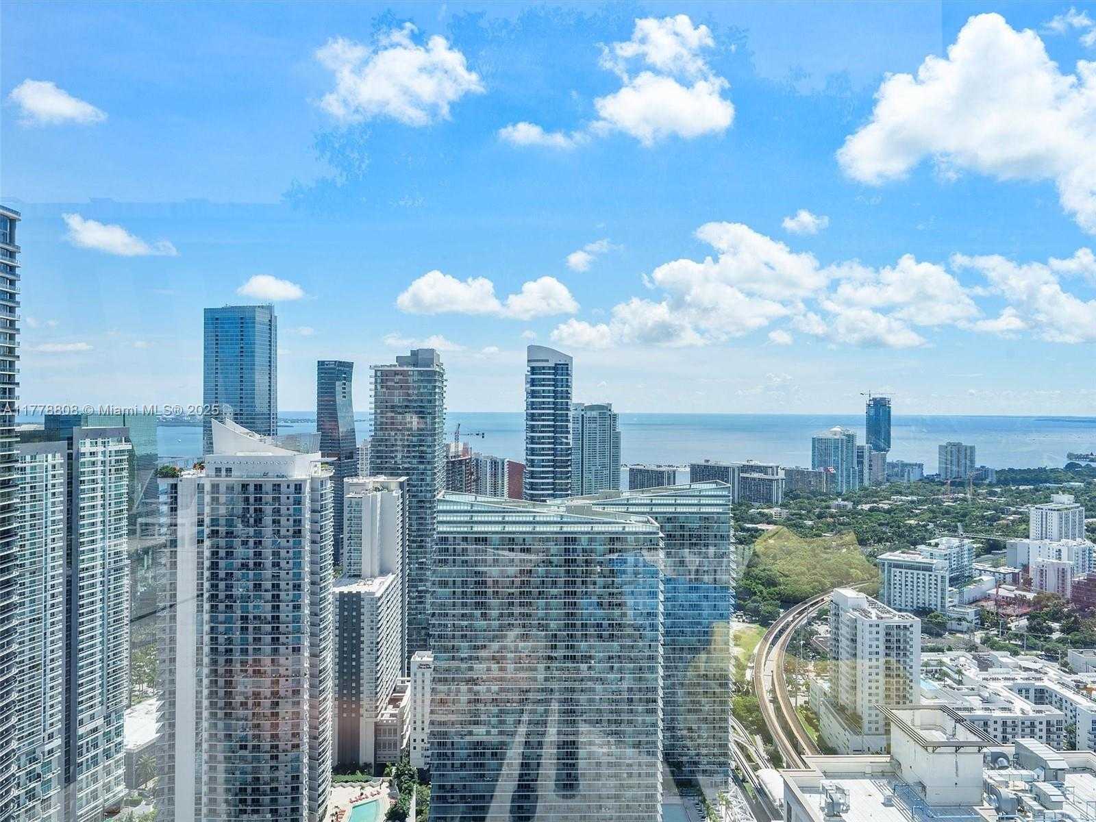 Small Image of 55 SOUTH WEST 9TH ST #4309, Miami Number 28