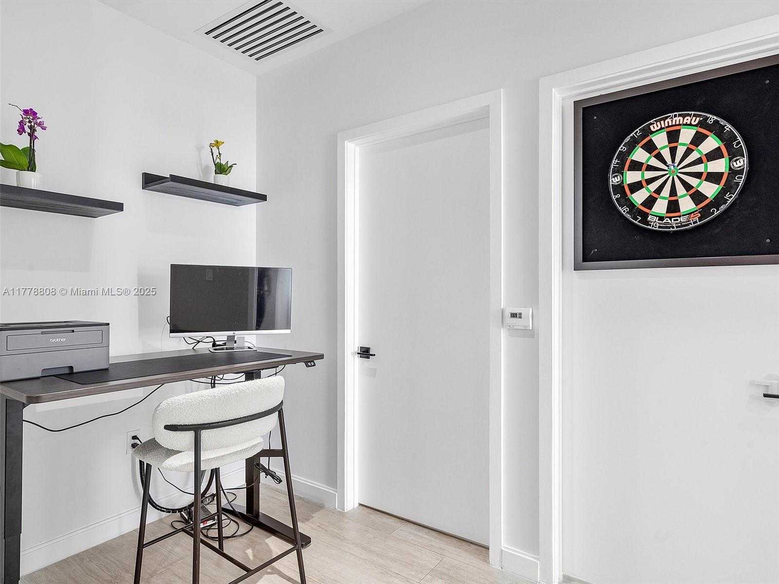 Small Image of 55 SOUTH WEST 9TH ST #4309, Miami Number 7