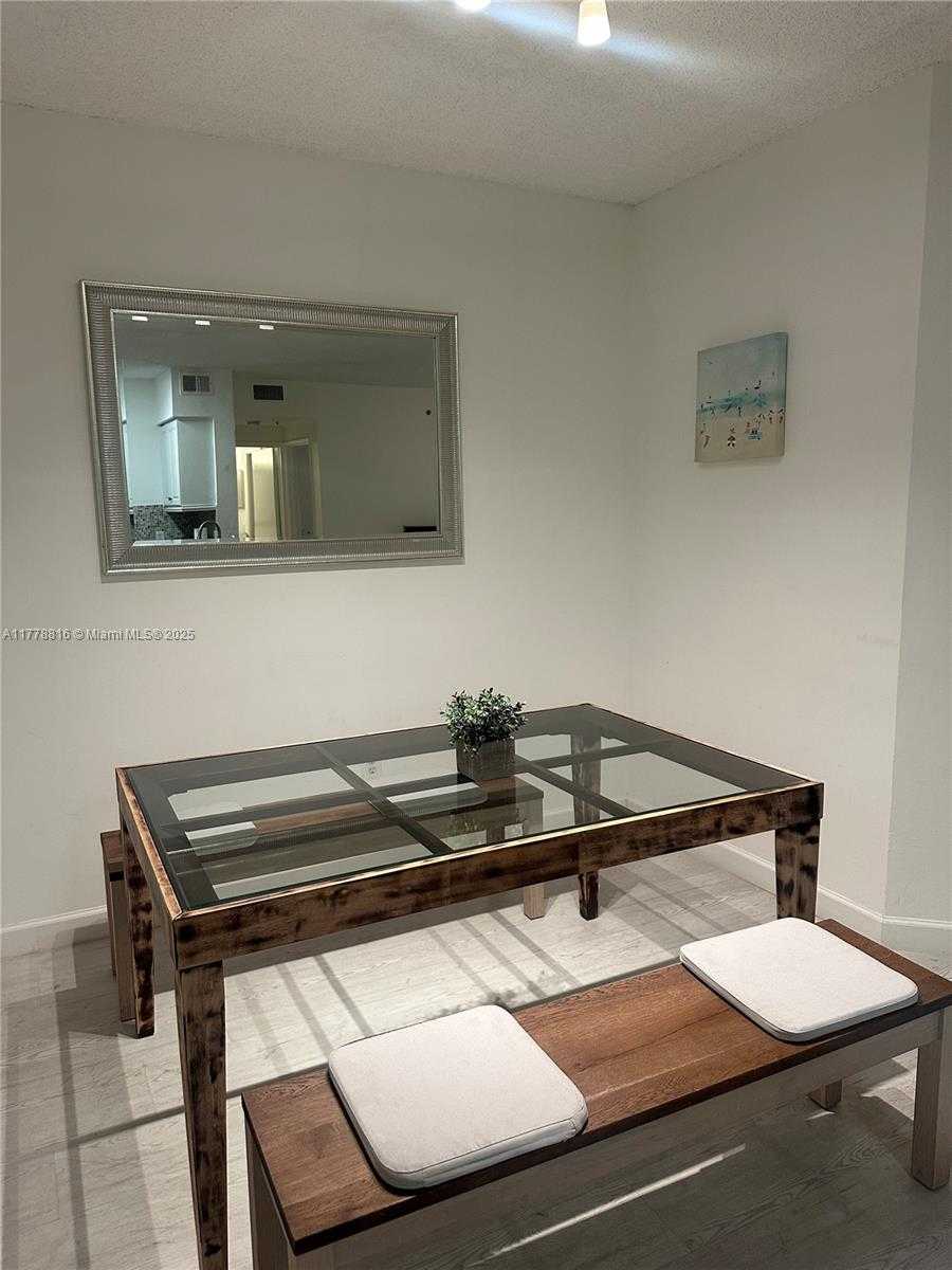 Small Image of 19877 EAST COUNTRY CLUB DR #3105, Aventura Number 2