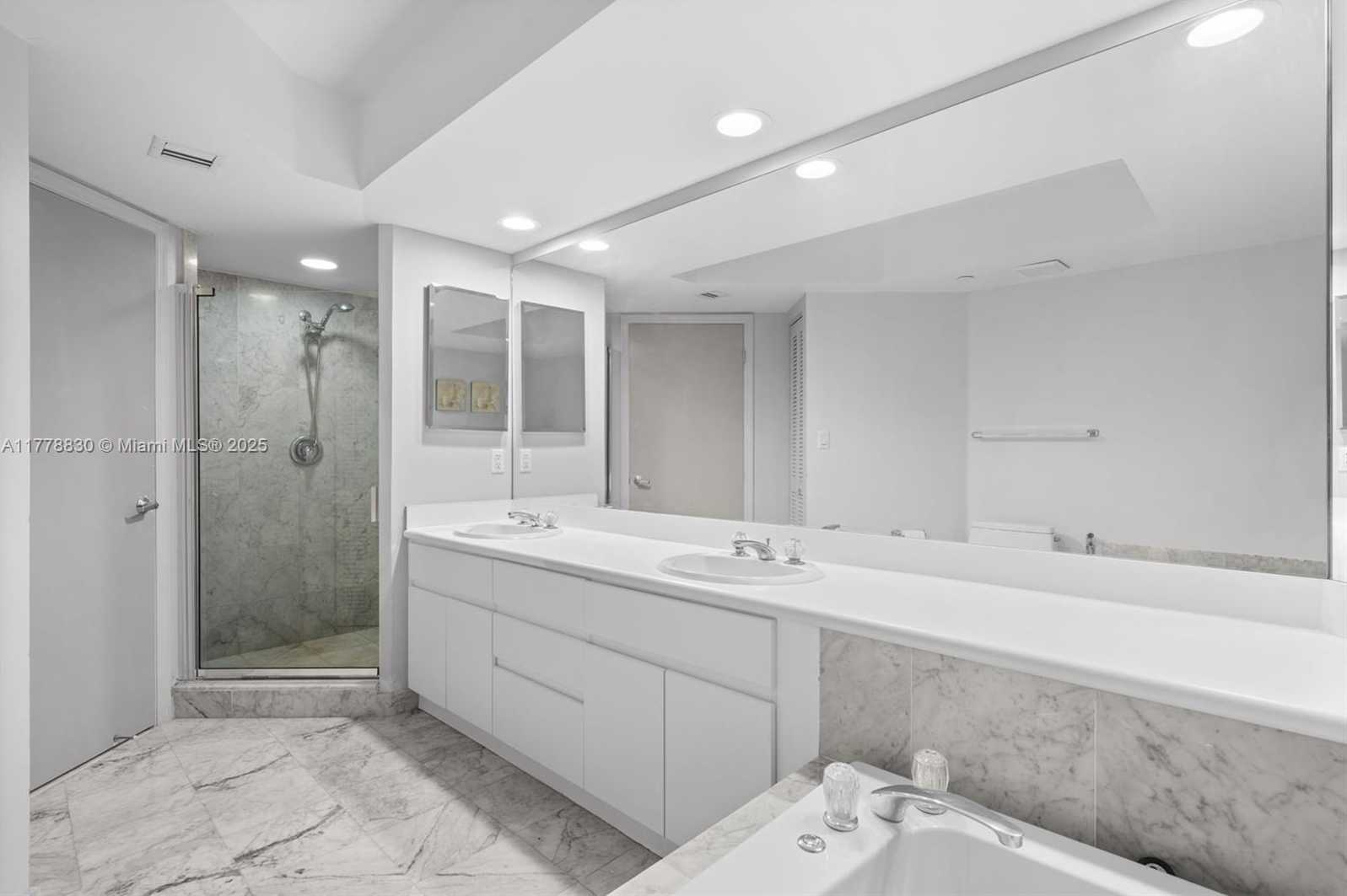 Small Image of 16485 COLLINS AVE #1632, Sunny Isles Beach Number 12
