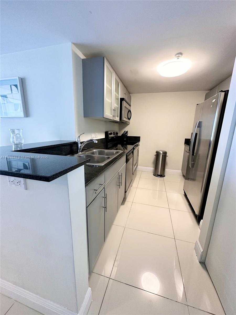 Small Image of 1861 NORTH WEST S RIVER DR #2608, Miami Number 16