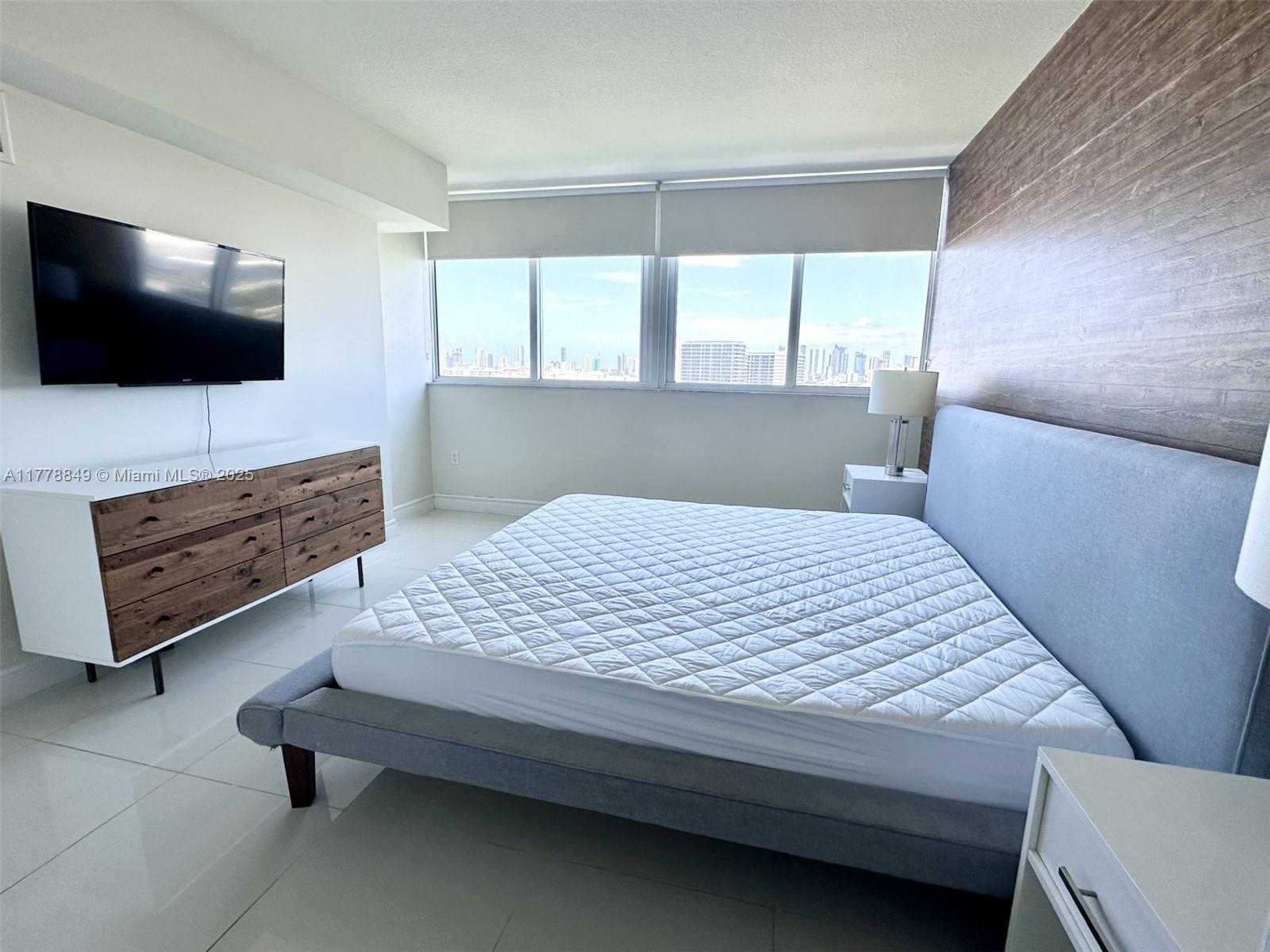 Small Image of 1861 NORTH WEST S RIVER DR #2608, Miami Number 17