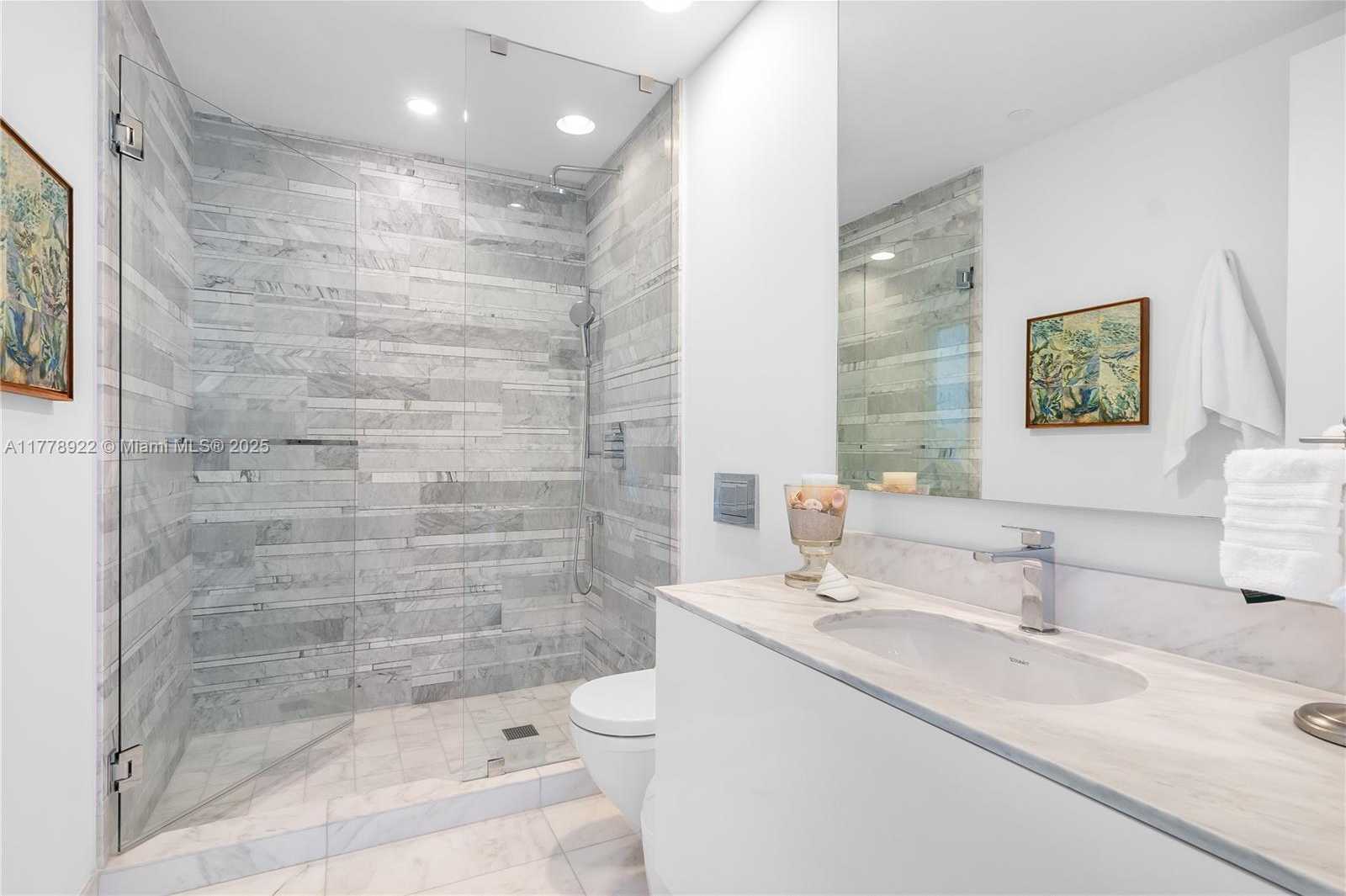 Small Image of 10201 COLLINS AVE #1205, Bal Harbour Number 19