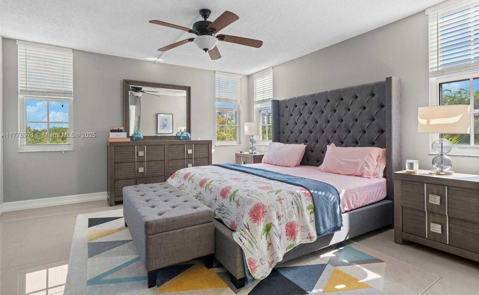 Small Image of 4030 WEST PALM AIRE DR #408, Pompano Beach Number 19