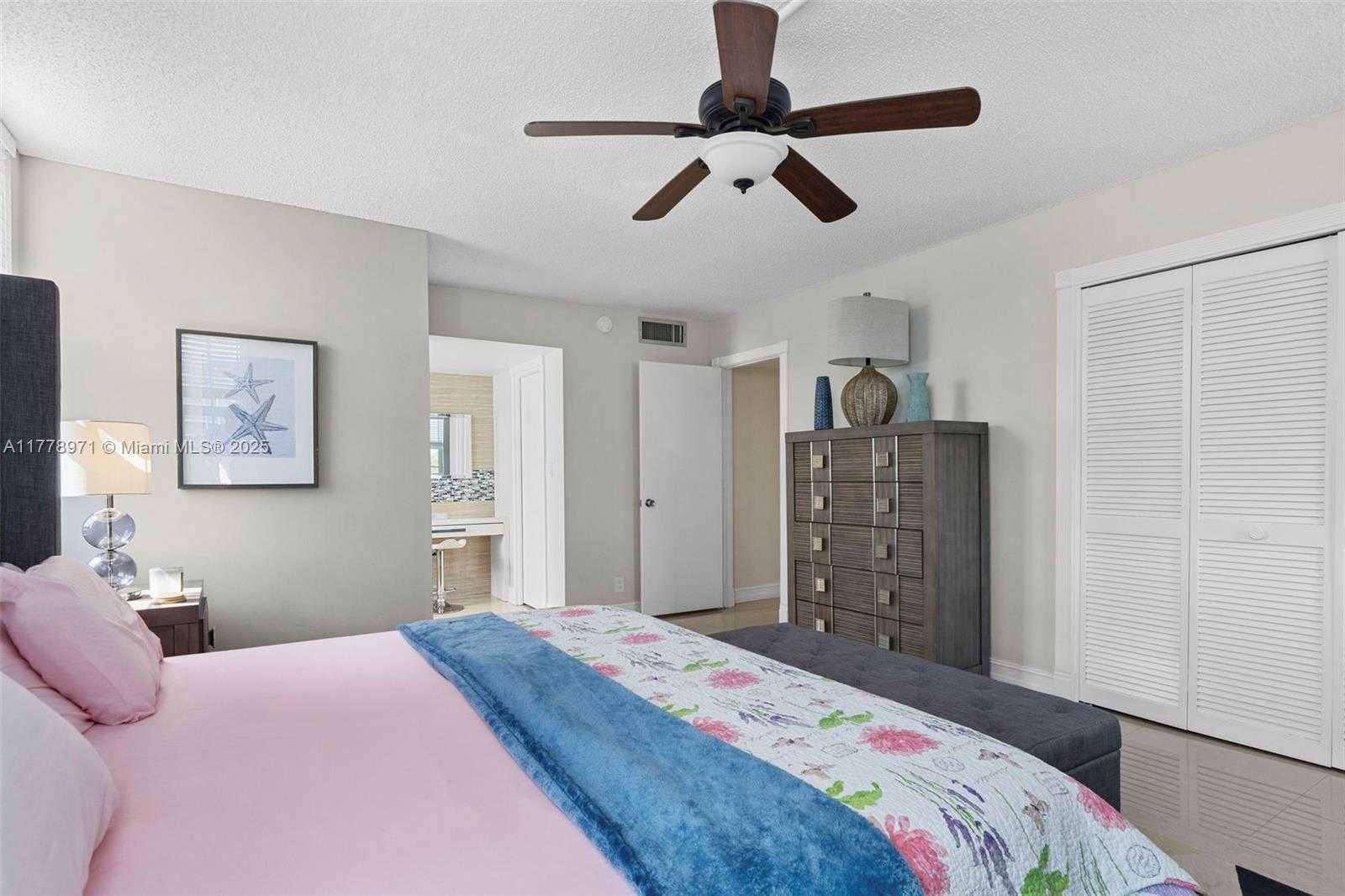 Small Image of 4030 WEST PALM AIRE DR #408, Pompano Beach Number 20