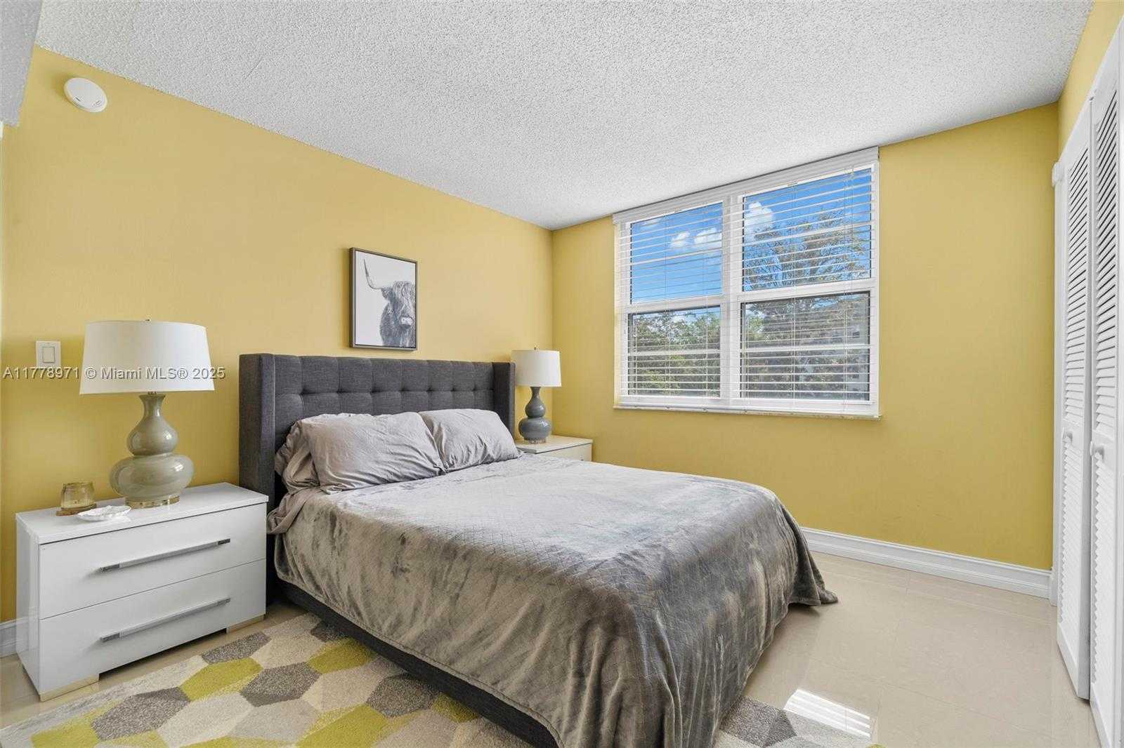 Small Image of 4030 WEST PALM AIRE DR #408, Pompano Beach Number 26
