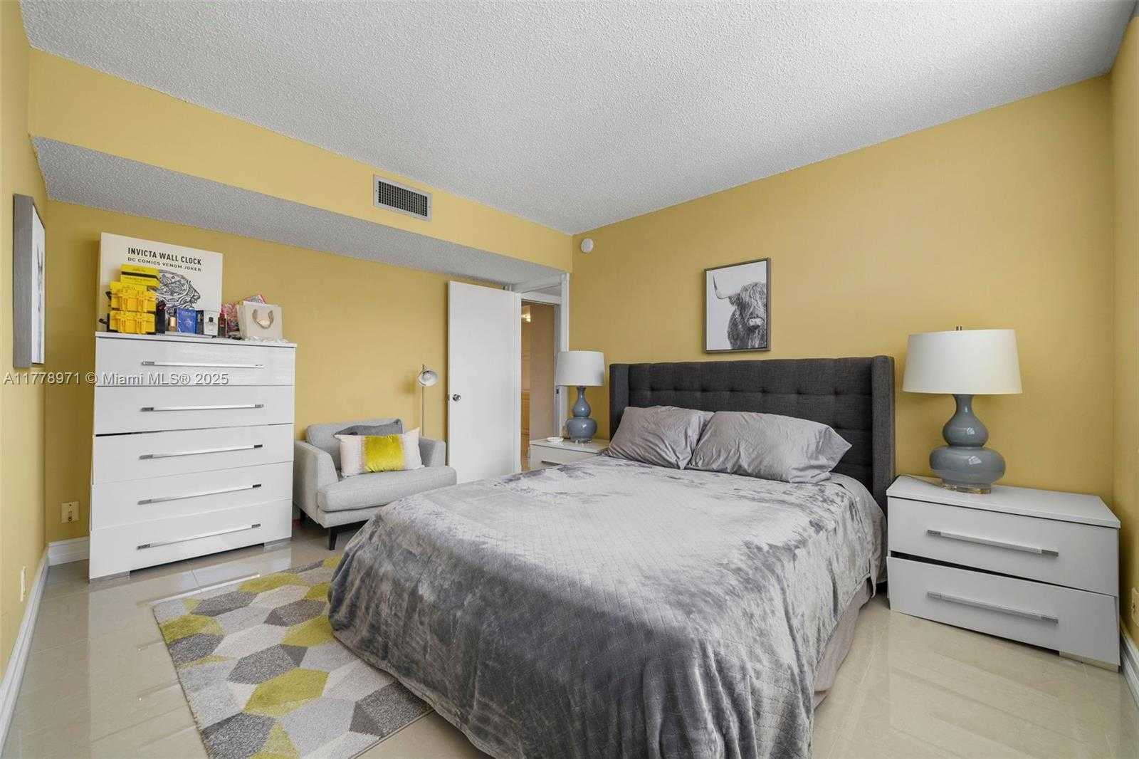 Small Image of 4030 WEST PALM AIRE DR #408, Pompano Beach Number 27