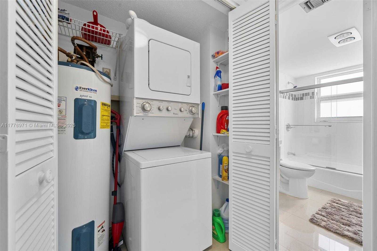 Small Image of 4030 WEST PALM AIRE DR #408, Pompano Beach Number 30