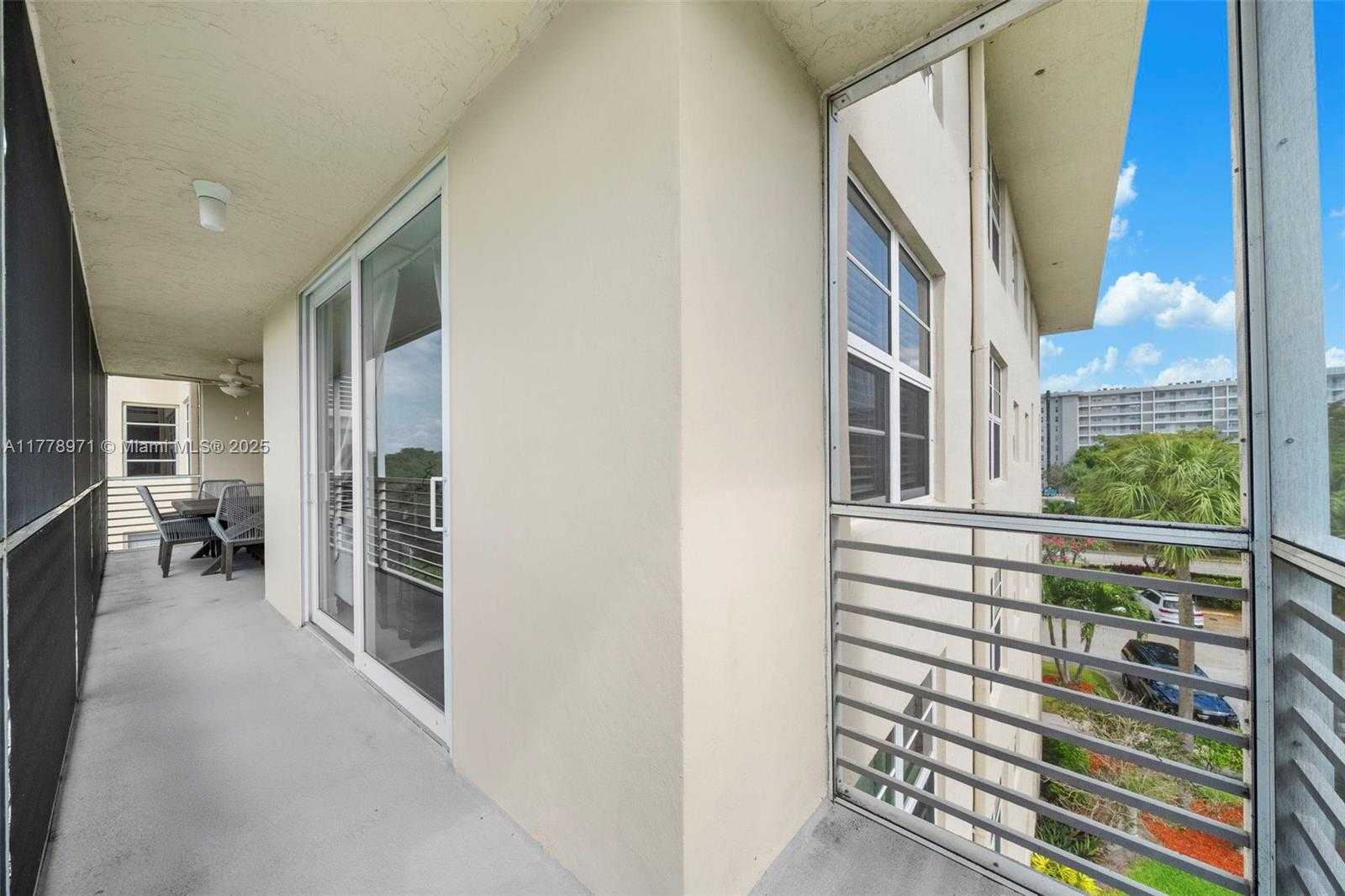 Small Image of 4030 WEST PALM AIRE DR #408, Pompano Beach Number 31