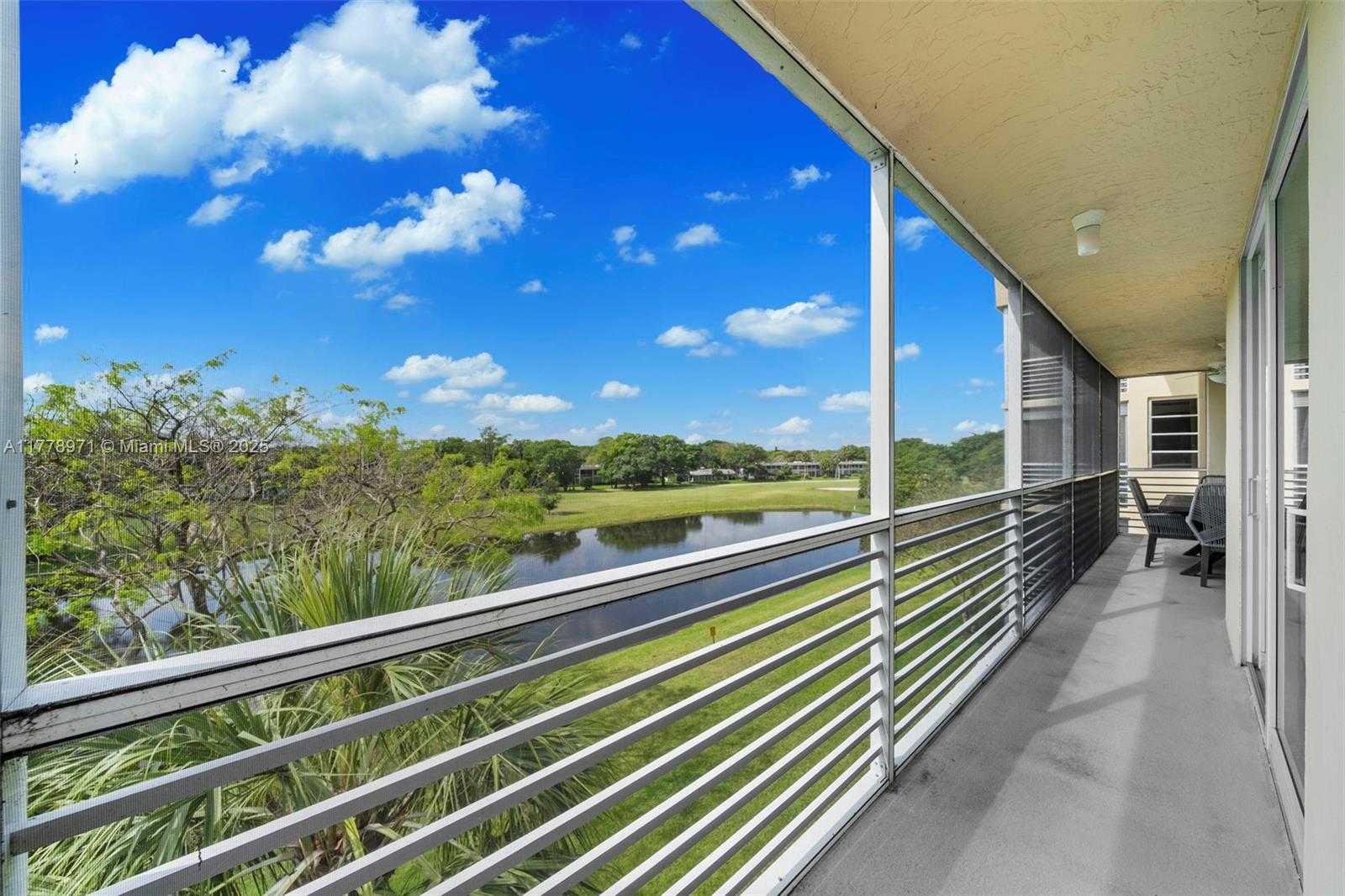Small Image of 4030 WEST PALM AIRE DR #408, Pompano Beach Number 35