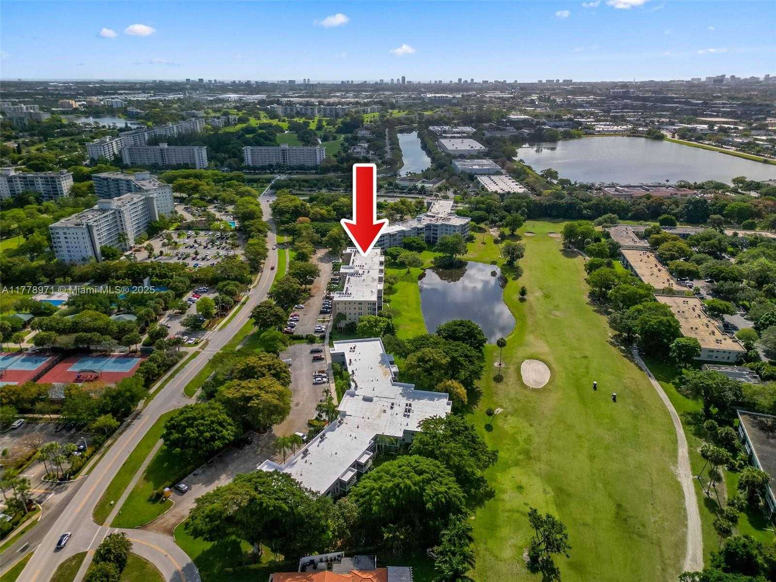 Small Image of 4030 WEST PALM AIRE DR #408, Pompano Beach Number 53