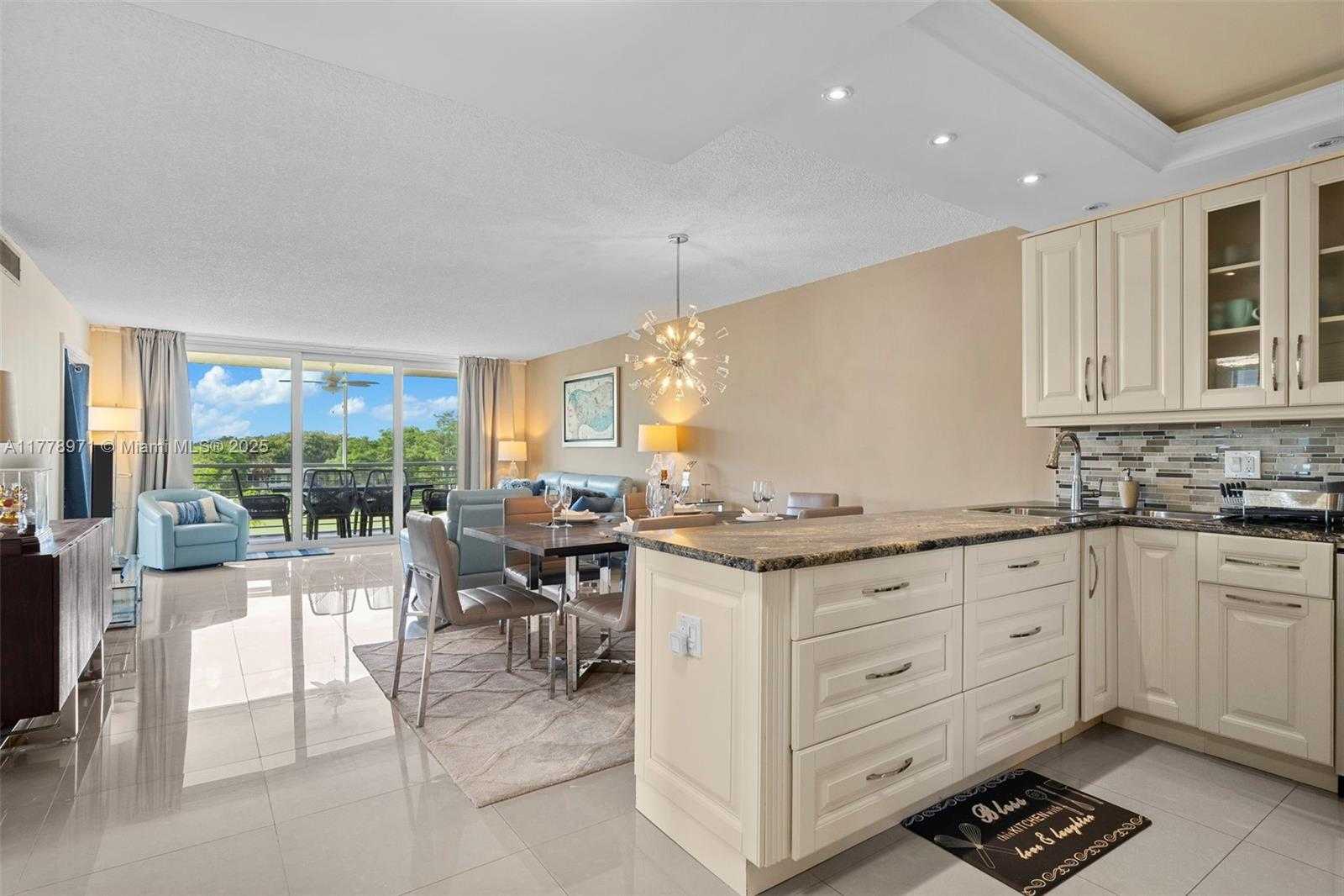 Small Image of 4030 WEST PALM AIRE DR #408, Pompano Beach Number 9
