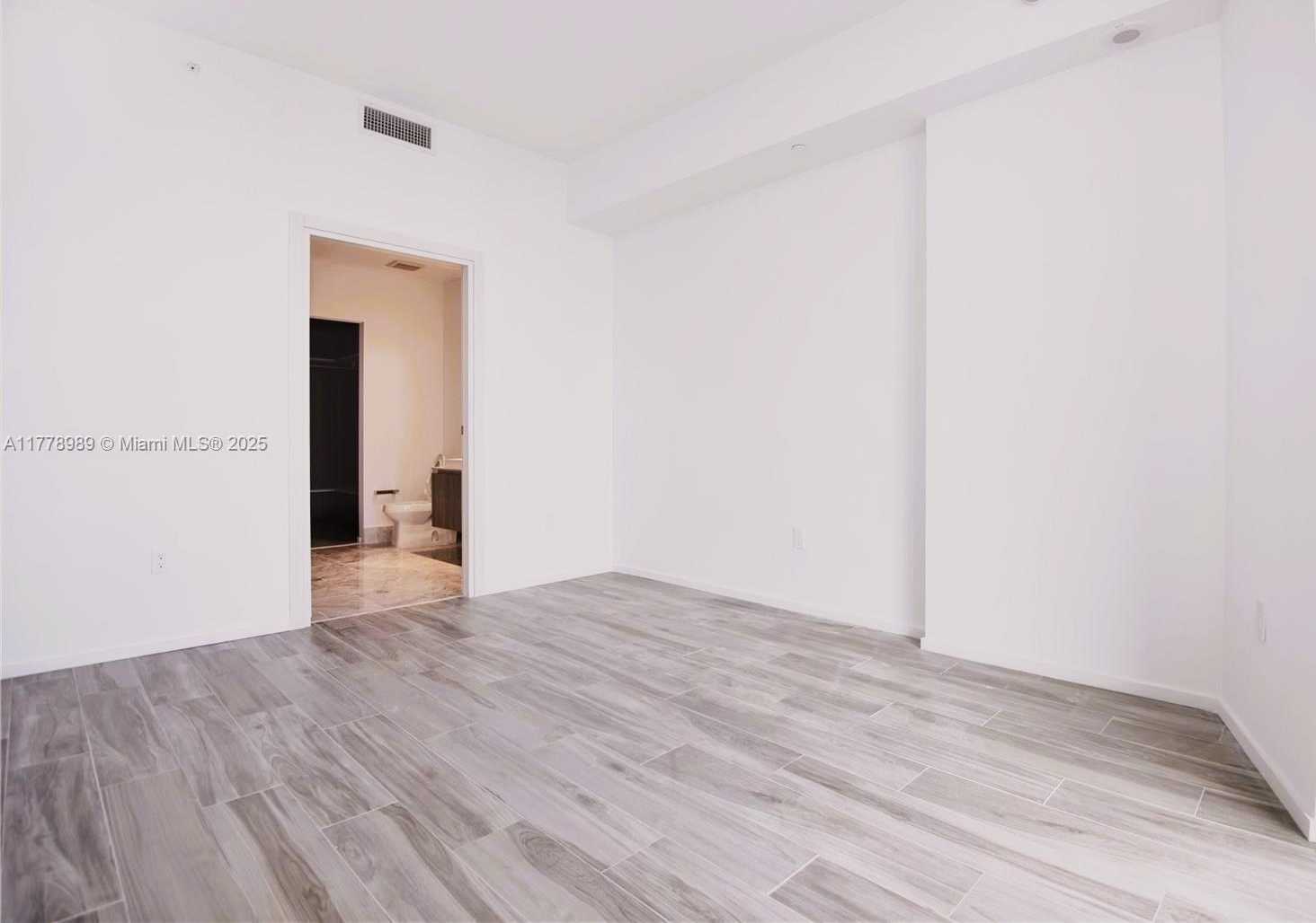 Small Image of 801 SOUTH MIAMI AVE #5108, Miami Number 4