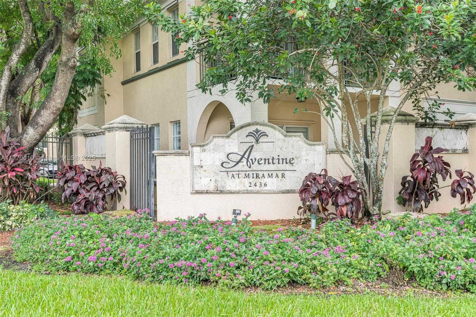 Small Image of 2433 CENTERGATE DR #102, Miramar Number 22