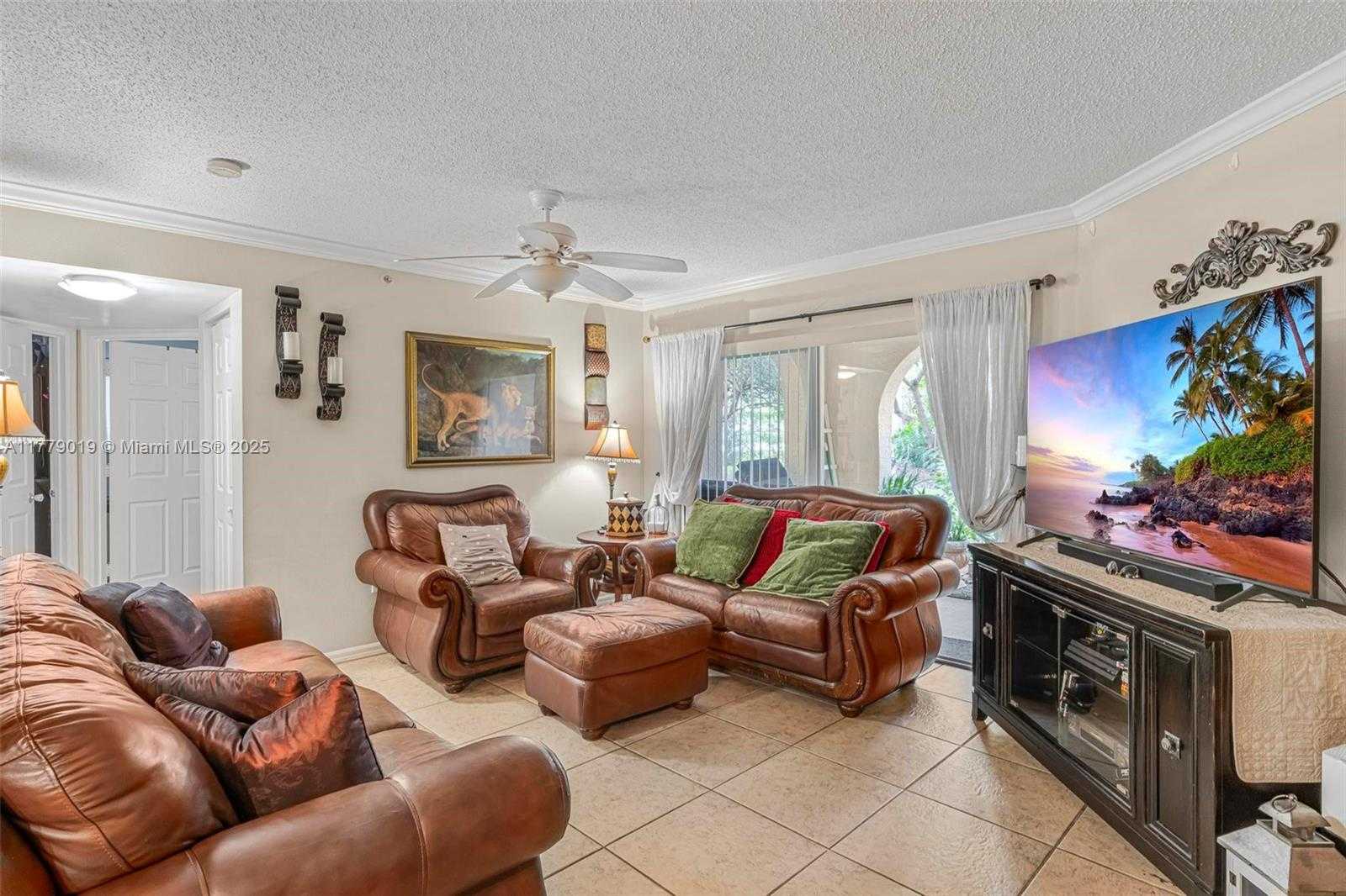 Small Image of 2433 CENTERGATE DR #102, Miramar Number 6