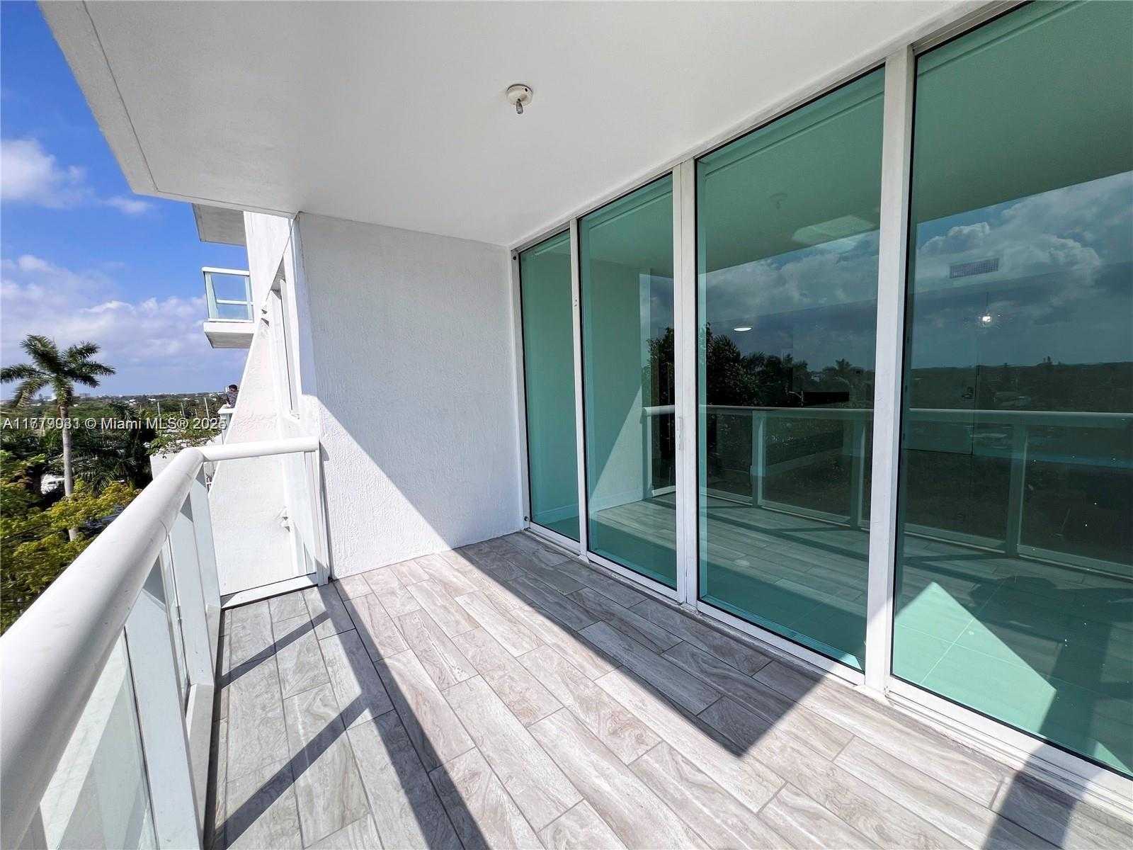 Small Image of 1861 NORTH WEST S RIVER DR #803, Miami Number 19