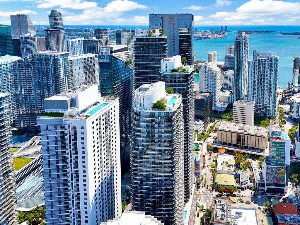 Small Image of 45 SOUTH WEST 9TH ST #3705, Miami Number 37