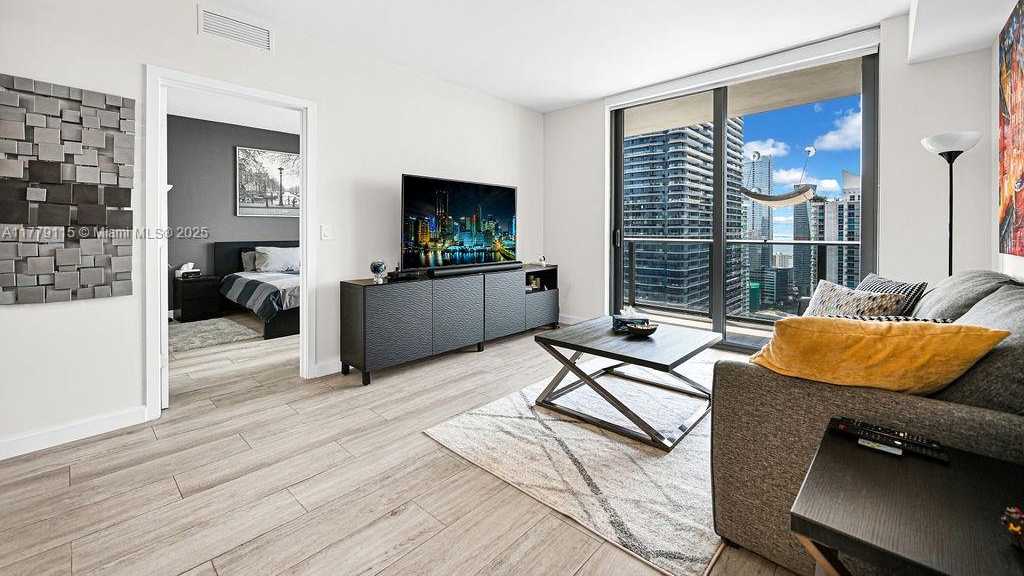 Small Image of 45 SOUTH WEST 9TH ST #3705, Miami Number 6