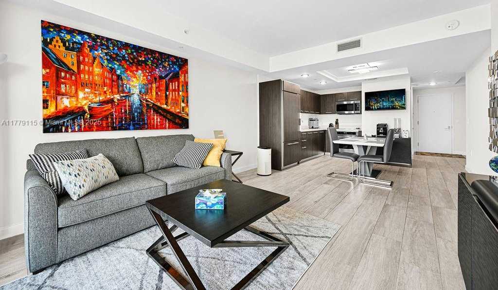 Small Image of 45 SOUTH WEST 9TH ST #3705, Miami Number 7