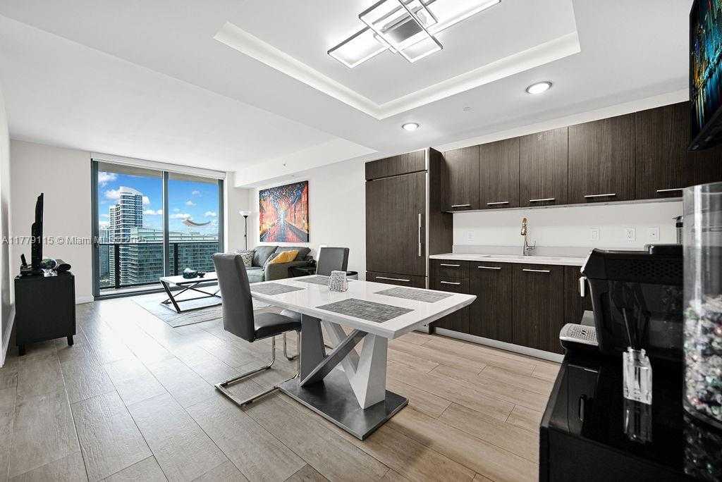 Small Image of 45 SOUTH WEST 9TH ST #3705, Miami Number 8