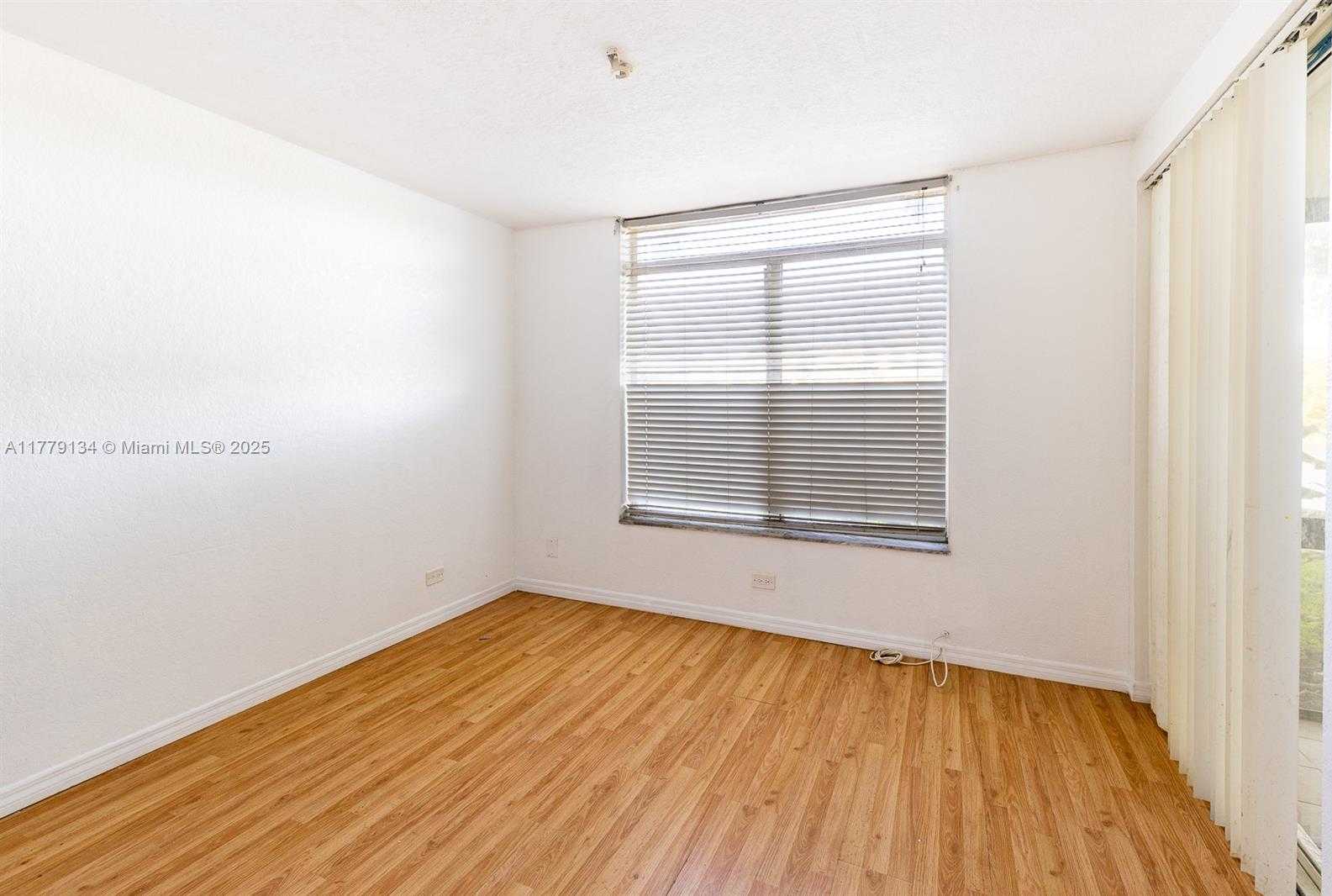 Small Image of Lauderhill Number 19