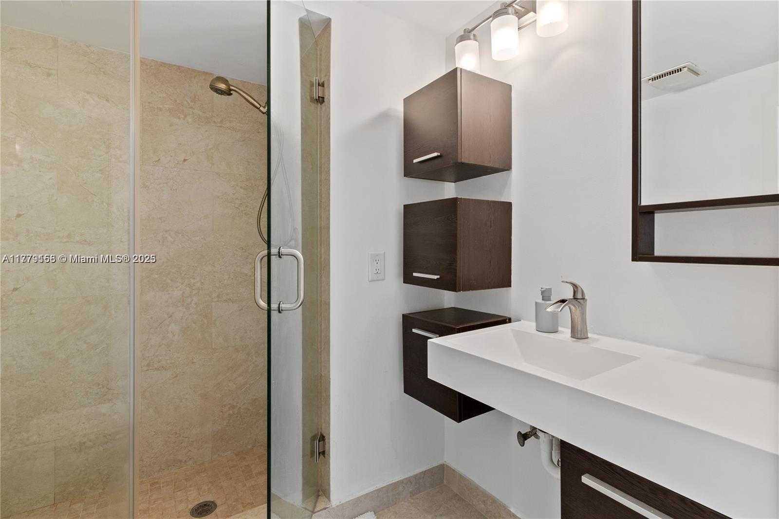 Small Image of 387 POINCIANA DR #1211, Sunny Isles Beach Number 13