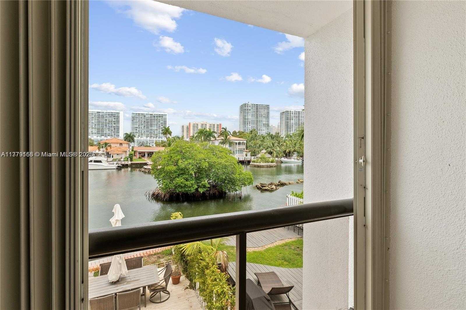 Small Image of 387 POINCIANA DR #1211, Sunny Isles Beach Number 19