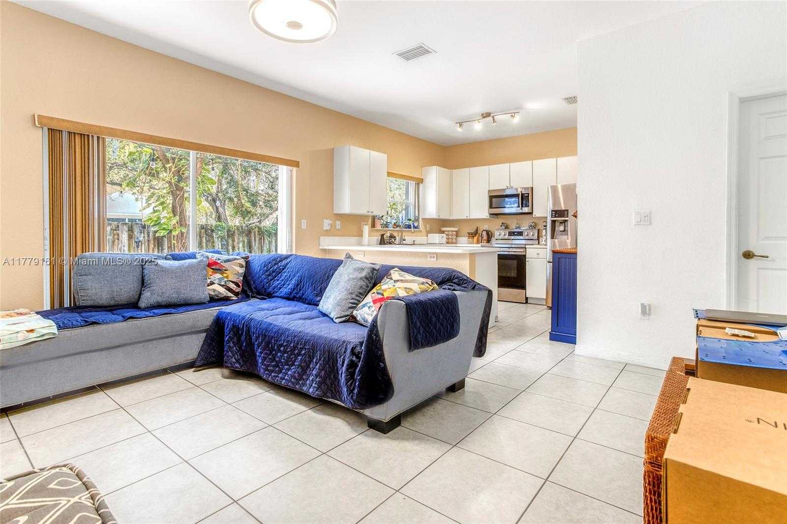 Small Image of 14070 SOUTH WEST 50TH CT, Miramar Number 14