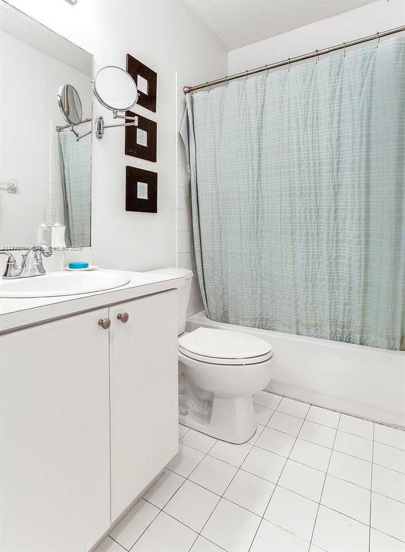 Small Image of 14070 SOUTH WEST 50TH CT, Miramar Number 30