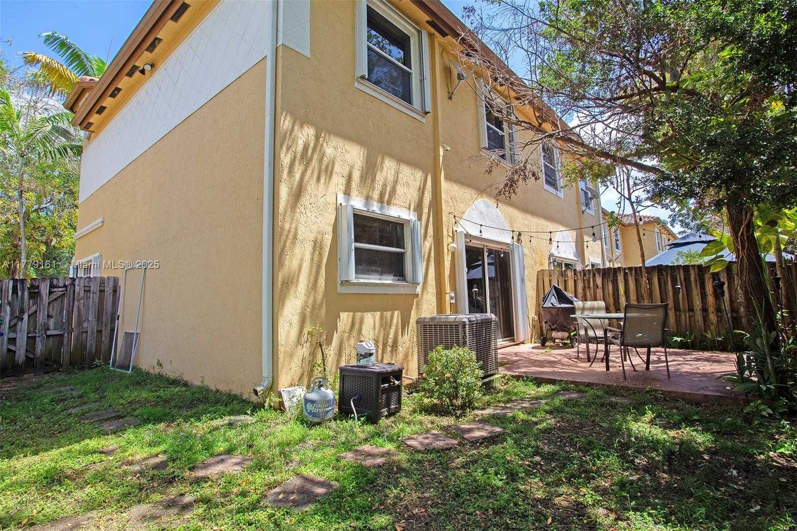 Small Image of 14070 SOUTH WEST 50TH CT, Miramar Number 34