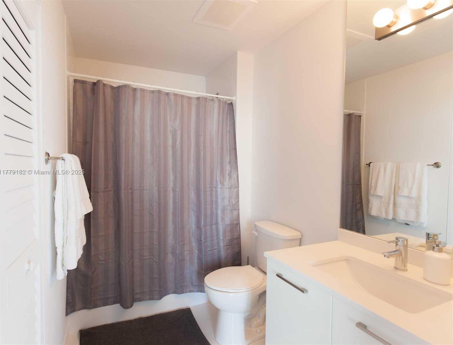 Small Image of 151 SOUTH EAST 1ST ST #2802, Miami Number 19