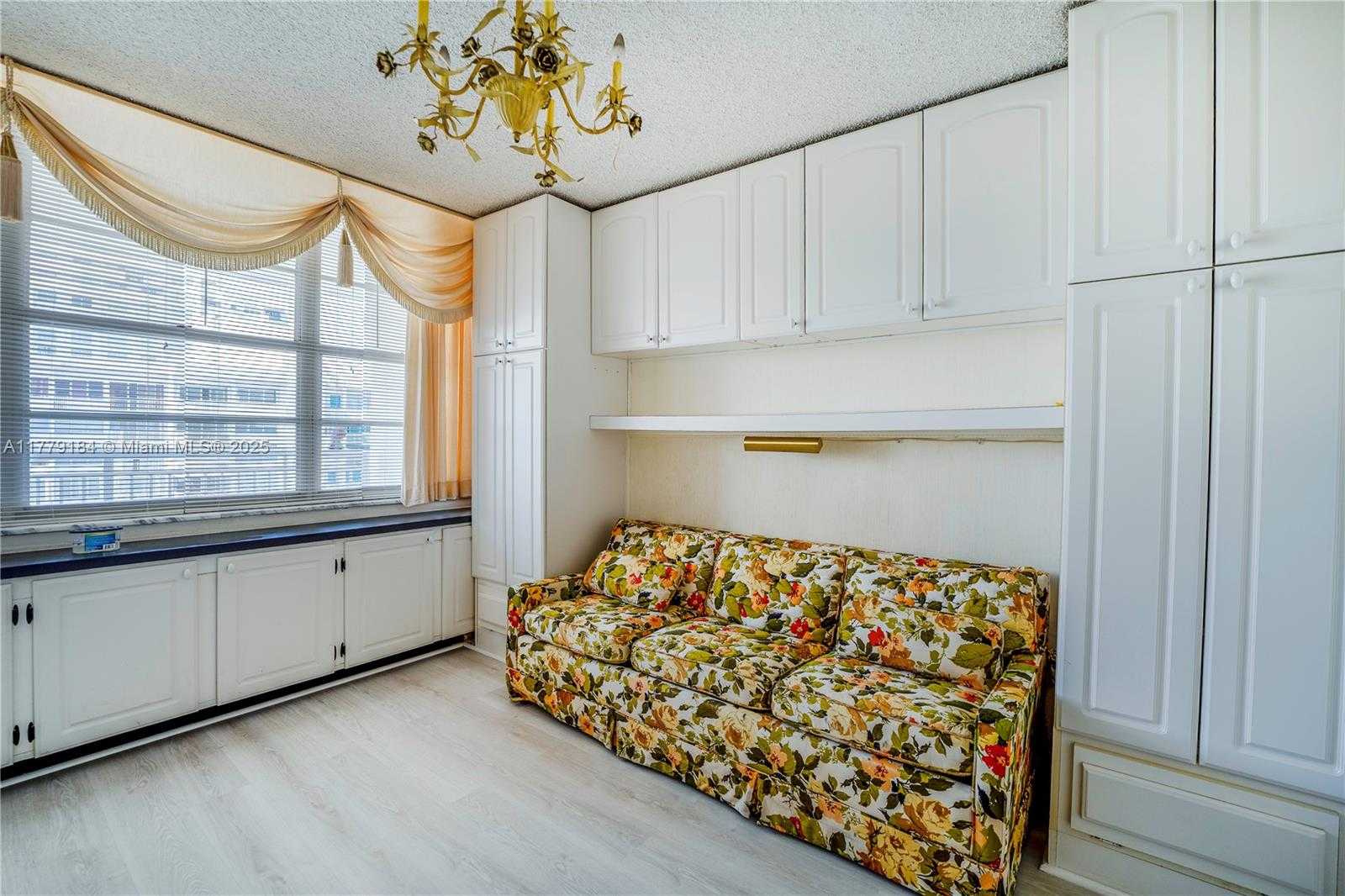 Small Image of 18031 BISCAYNE BLVD #1904, Aventura Number 17