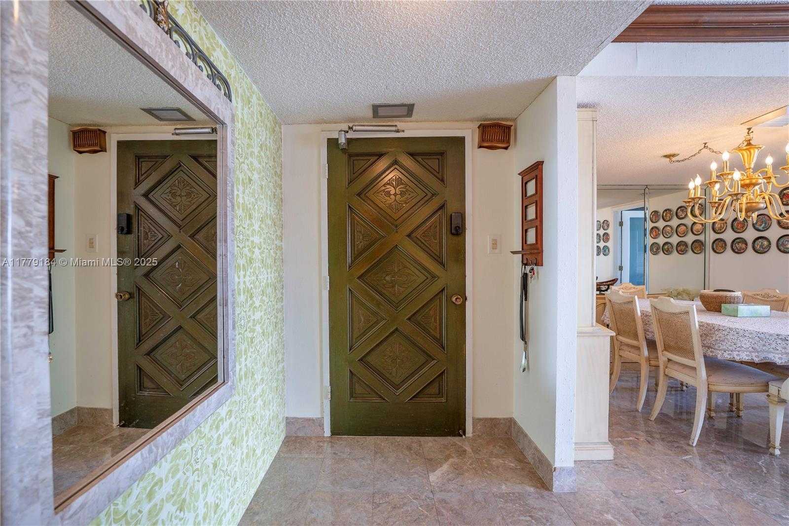 Small Image of 18031 BISCAYNE BLVD #1904, Aventura Number 21