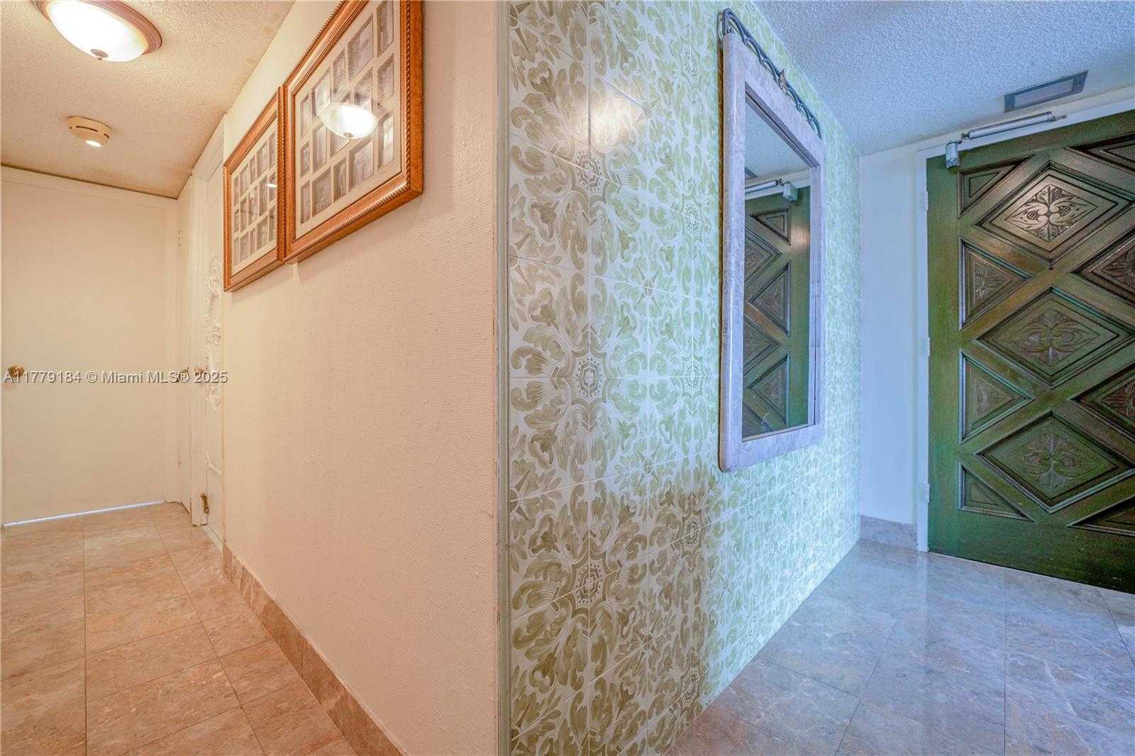 Small Image of 18031 BISCAYNE BLVD #1904, Aventura Number 22