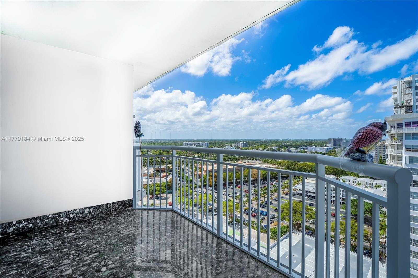 Small Image of 18031 BISCAYNE BLVD #1904, Aventura Number 30