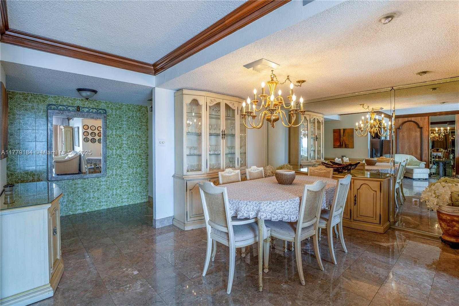 Small Image of 18031 BISCAYNE BLVD #1904, Aventura Number 42