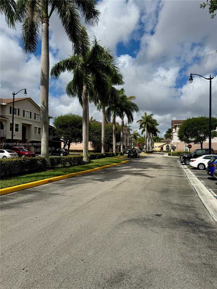 Small Image of 8882 WEST FLAGLER ST #201, Miami Number 7