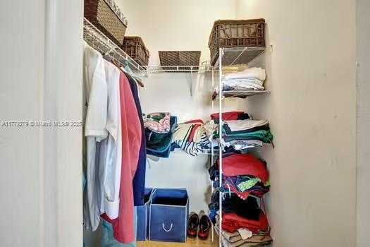 Small Image of 16312 MALIBU DR #6, Weston Number 26