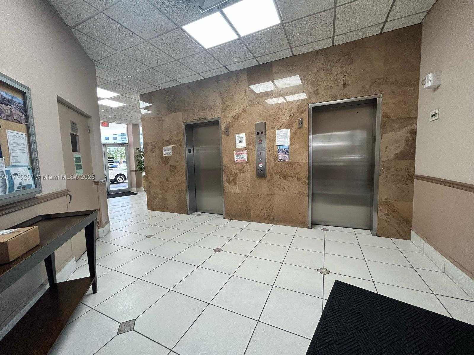 Small Image of 1825 SOUTH OCEAN DR #503, Hallandale Beach Number 17